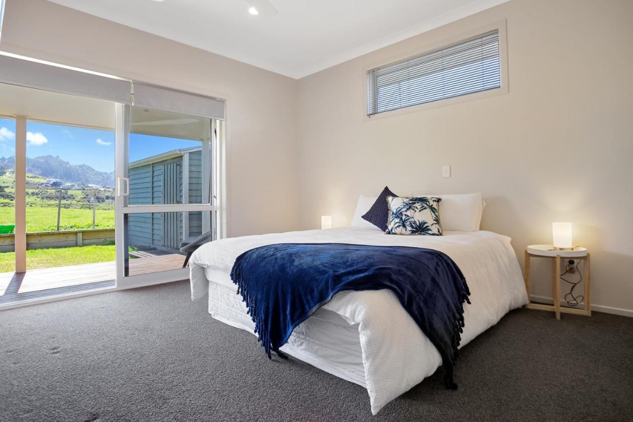 Sky Blue Retreat - Waihi Beach Holiday Home Экстерьер фото