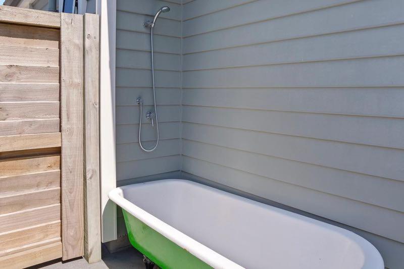 Sky Blue Retreat - Waihi Beach Holiday Home Экстерьер фото